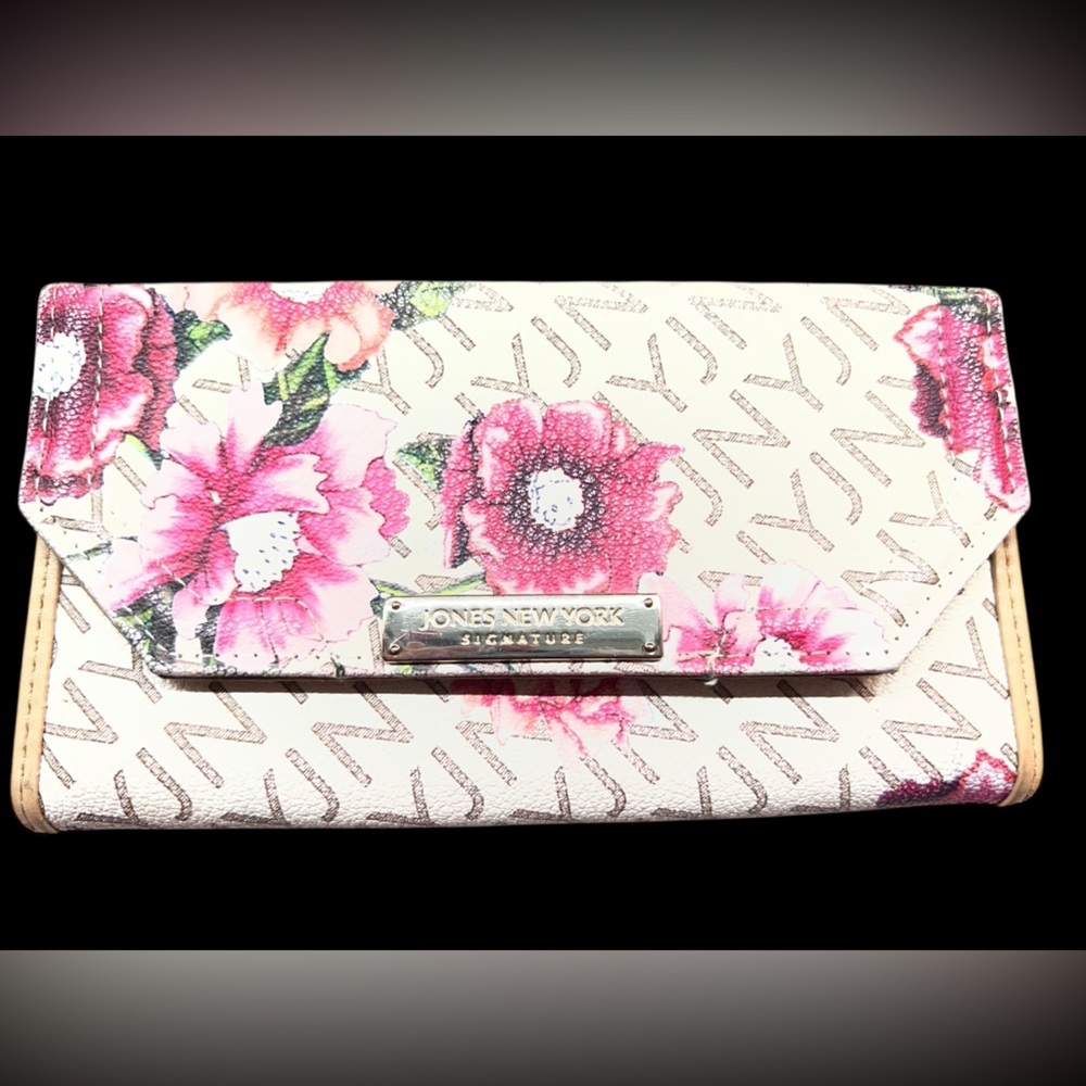 Jones Ny ladies trifold wallet